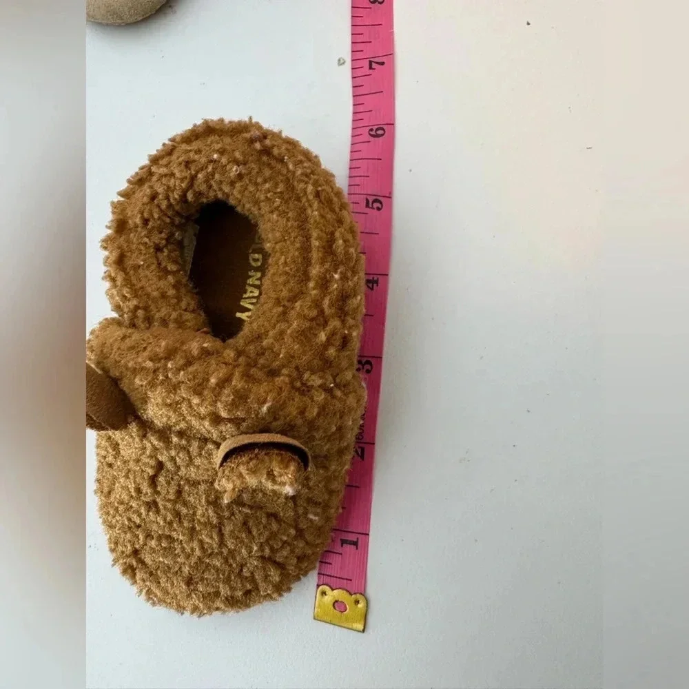 OLD NAVY Brown teddy bear slippers Size-18-24M